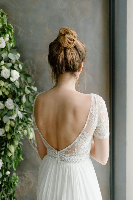 chignon-de-mariage-2021-84_18 Chignon de mariage 2021