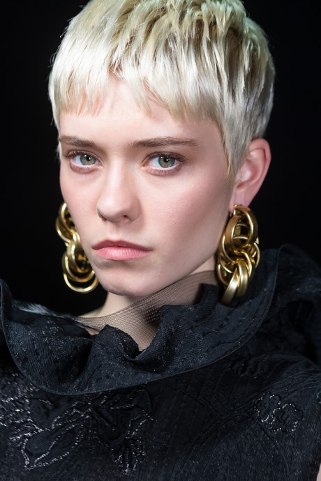 coupe-cheveux-courts-hiver-2021-20_2 Coupe cheveux courts hiver 2021