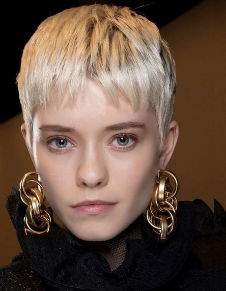 des-coupes-de-cheveux-2021-26_16 Des coupes de cheveux 2021