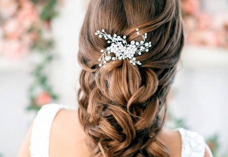 coiffure-mariage-2019-cheveux-long-11_3 Coiffure mariage 2019 cheveux long