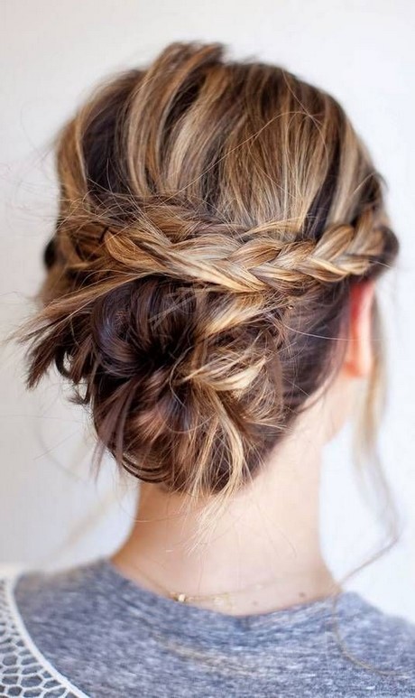 chignon-coiff-dcoiff-mariage-66_5 Chignon coiffé décoiffé mariage