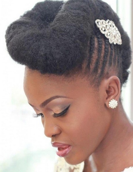 chignon-mariage-cheveux-noir-58_16 Chignon mariage cheveux noir