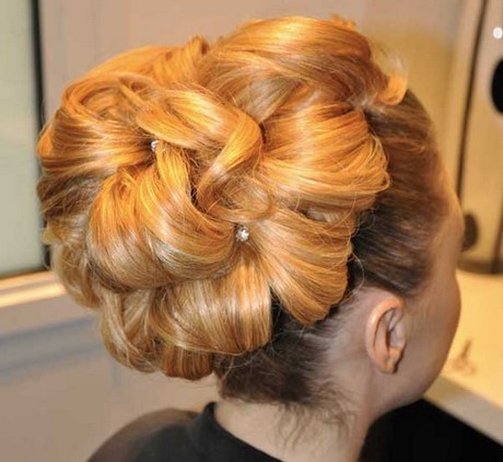 chignon-pour-cheveux-75_18 Chignon pour cheveux