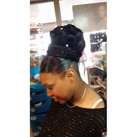 coiffure-africaine-chignon-28_12 Coiffure africaine chignon