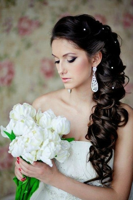 coiffure-cheveux-long-mariage-84_10 Coiffure cheveux long mariage