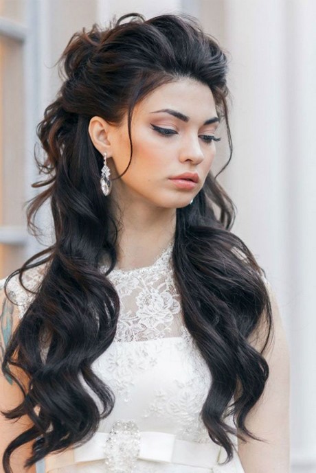 coiffure-cheveux-longs-mariage-39_17 Coiffure cheveux longs mariage