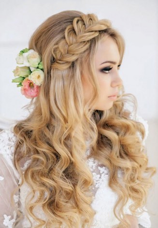 coiffure-cheveux-longs-mariage-39_7 Coiffure cheveux longs mariage