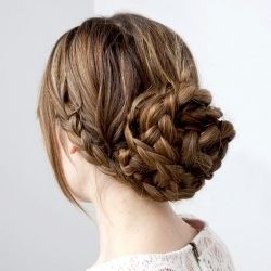 coiffure-chignon-cheveux-longs-68_12 Coiffure chignon cheveux longs