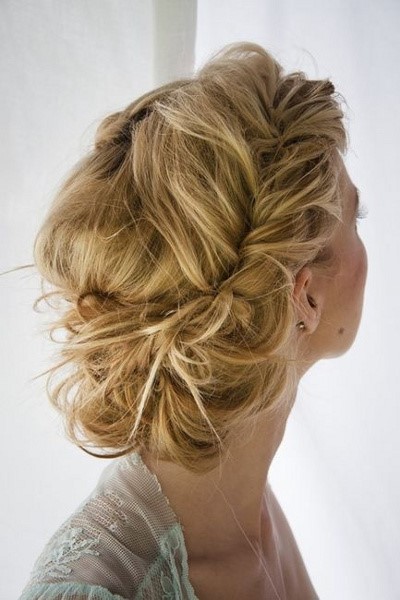 coiffure-chignon-tendance-45_20 Coiffure chignon tendance