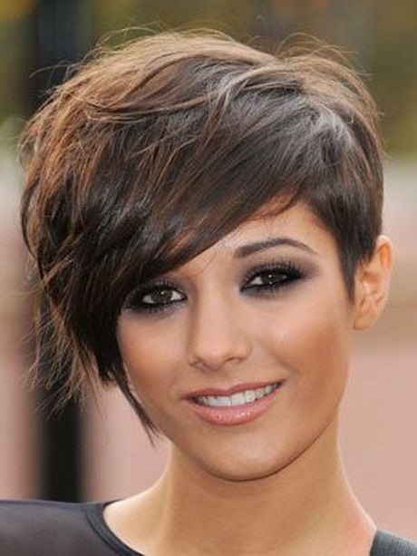 coupe-de-cheveux-courte-pour-visage-rond-83_3 Coupe de cheveux courte pour visage rond