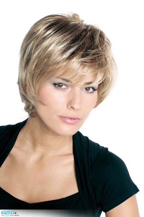 modele-coiffure-carre-court-effile-03 Modele coiffure carre court effile