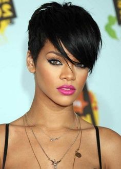 rihanna-cheveux-courts-06_19 Rihanna cheveux courts