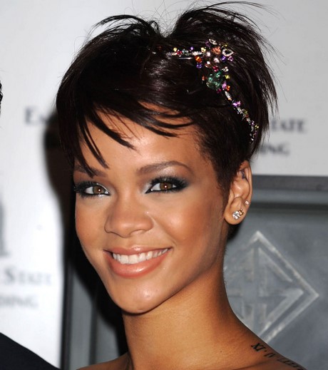 rihanna-coiffure-courte-54_12 Rihanna coiffure courte