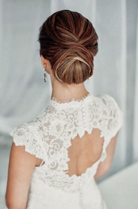 chignon-tendance-2020-76_16 Chignon tendance 2020