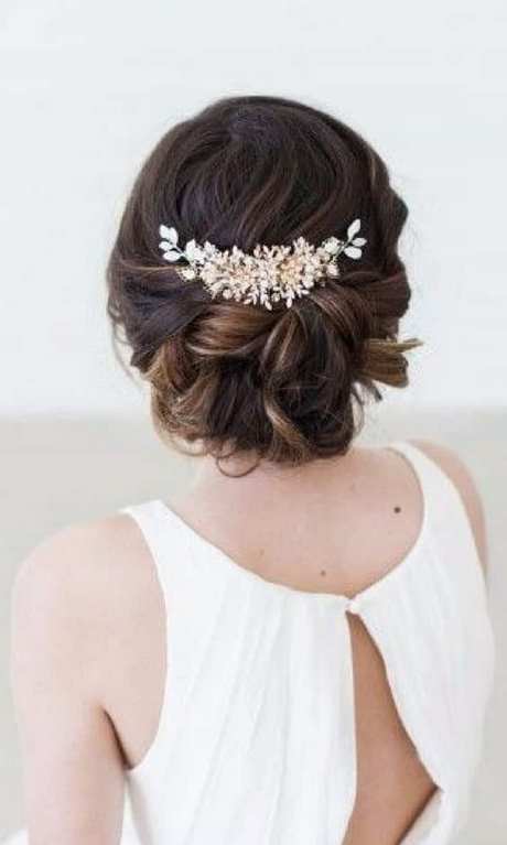 coiffure-mariage-2020-cheveux-mi-long-17_18 ﻿Coiffure mariage 2020 cheveux mi long