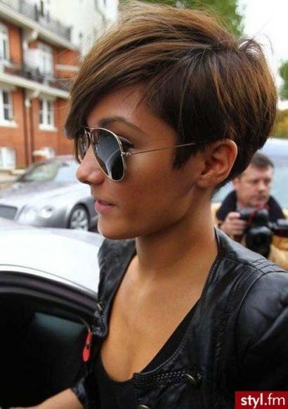 coupe-de-cheveux-court-femme-tendance-2022-41_13 Coupe de cheveux court femme tendance 2022