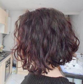 carr-plongeant-cheveux-onduls-74_2 Carré plongeant cheveux ondulés