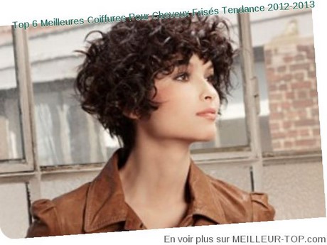 cheveux-boucls-coiffure-tendance-97_13 Cheveux bouclés coiffure tendance