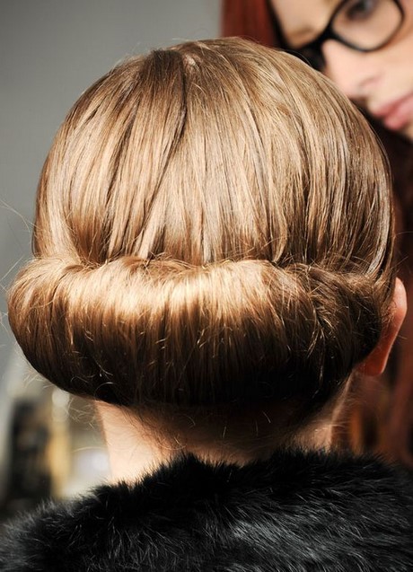 chignon-banane-horizontal-05_15 Chignon banane horizontal