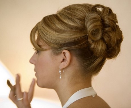 chignon-modeles-coiffure-30_7 Chignon modeles coiffure