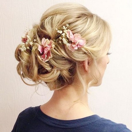 chignon-moderne-mariage-22_14 Chignon moderne mariage