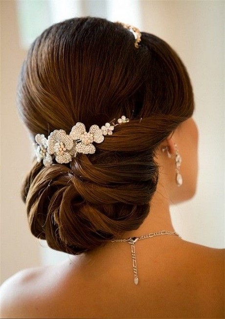 chignon-moderne-mariage-22_6 Chignon moderne mariage