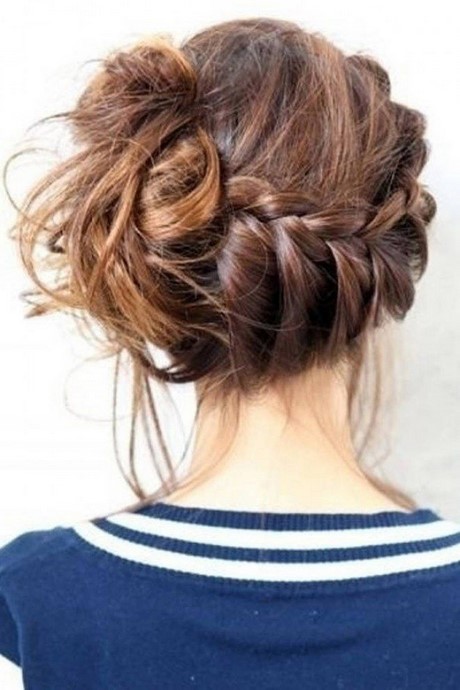 chignon-tress-cheveux-long-53_8 Chignon tressé cheveux long