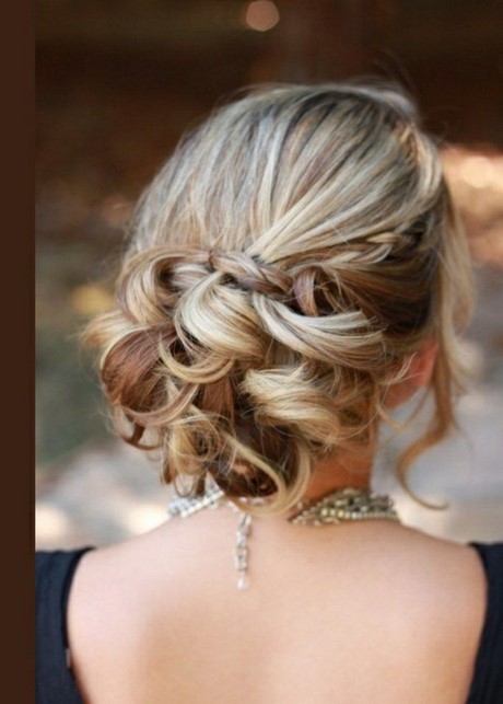 coiffure-avec-tresse-et-chignon-52_5 Coiffure avec tresse et chignon