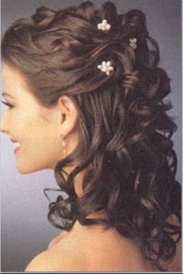 coiffure-cheveux-boucls-pour-mariage-51_3 Coiffure cheveux bouclés pour mariage