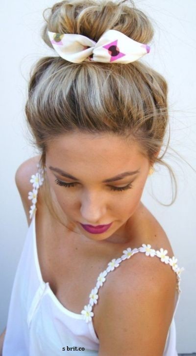 coiffure-chignon-haut-mariage-63_14 Coiffure chignon haut mariage