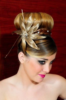 coiffure-chignon-haut-mariage-63_18 Coiffure chignon haut mariage