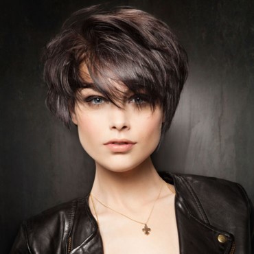 coiffure-courte-avec-frange-femme-39_14 Coiffure courte avec frange femme
