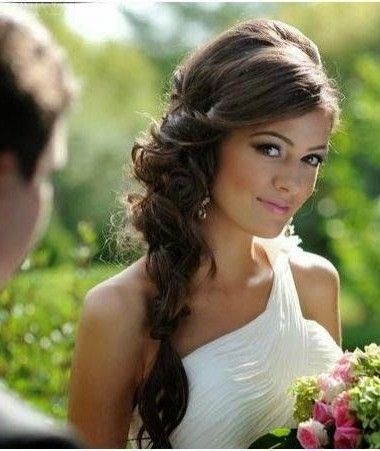coiffure-de-marie-romantique-43_12 Coiffure de mariée romantique