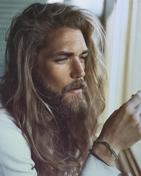 coiffure-long-homme-19_9 Coiffure long homme