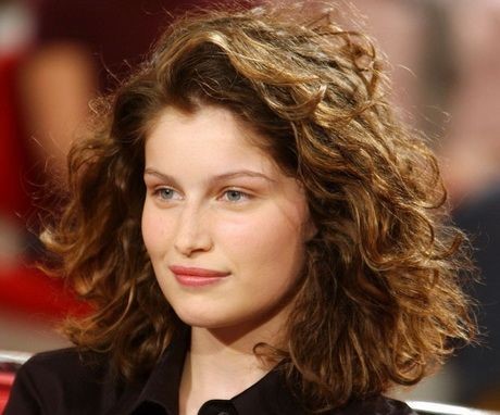 coupes-cheveux-longs-boucls-06_12 Coupes cheveux longs bouclés