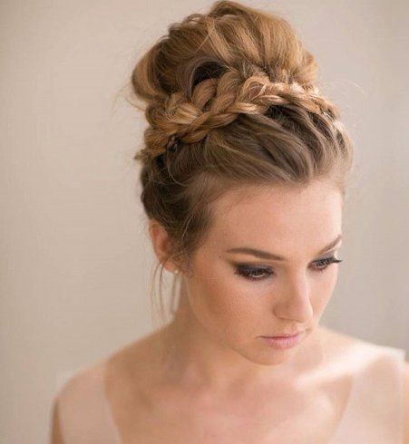 ide-coiffure-chignon-66_3 Idée coiffure chignon