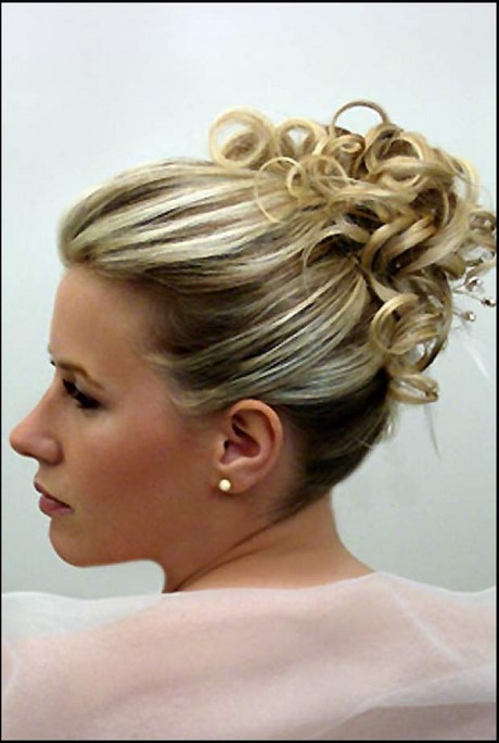 modele-coiffure-mariage-cheveux-courts-62_5 Modele coiffure mariage cheveux courts