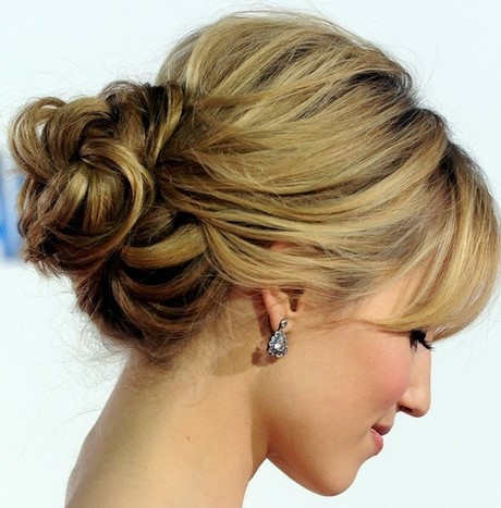 photo-coiffure-chignon-85_9 Photo coiffure chignon