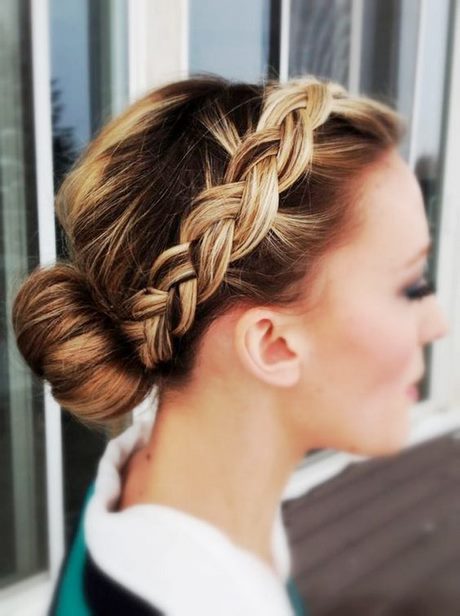 chignon-avec-tresse-mariage-26_19 Chignon avec tresse mariage