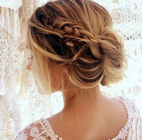 chignon-decoiffe-tresse-35_6 Chignon décoiffé tresse