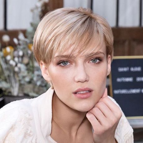 coiffures-tendances-2019-cheveux-courts-99_9 Coiffures tendances 2019 cheveux courts