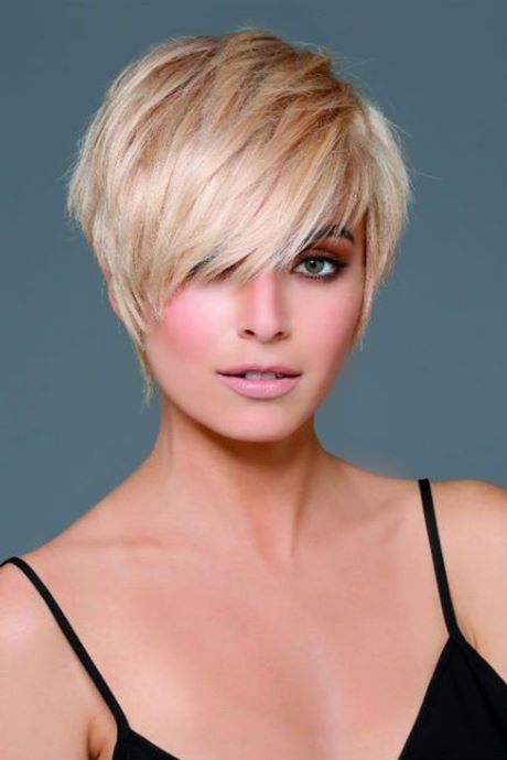 coupe-de-cheveux-court-femme-2019-tendance-55_15 Coupe de cheveux court femme 2019 tendance