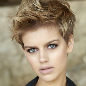 coupe-de-cheveux-courte-2019-femme-10 Coupe de cheveux courte 2019 femme