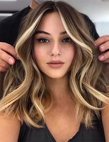 cheveux-2021-tendance-75_4 Cheveux 2021 tendance