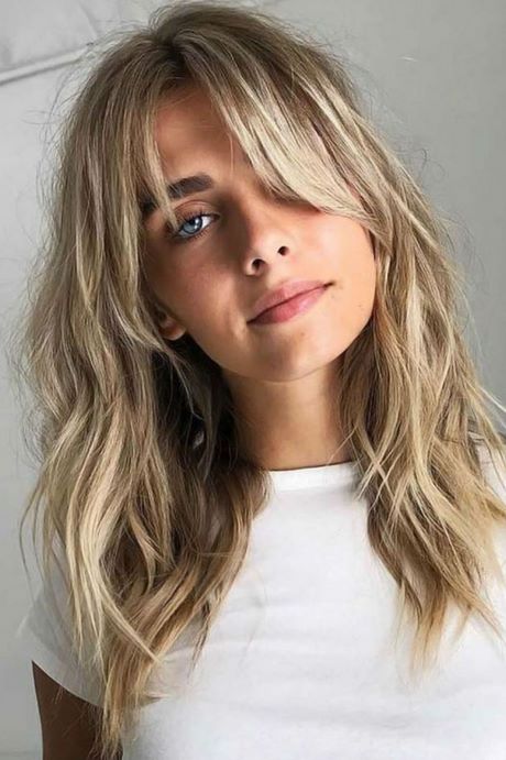 coupe-cheveux-tendance-2021-femme-89_6 Coupe cheveux tendance 2021 femme