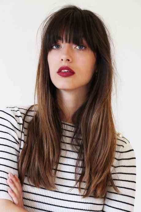 coupe-cheveux-tendance-2021-femme-89_9 Coupe cheveux tendance 2021 femme