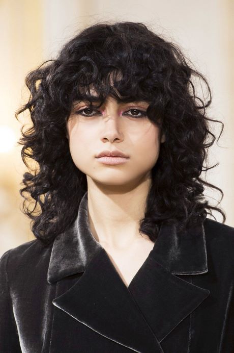 tendance-coupe-femme-automne-2021-43_9 Tendance coupe femme automne 2021