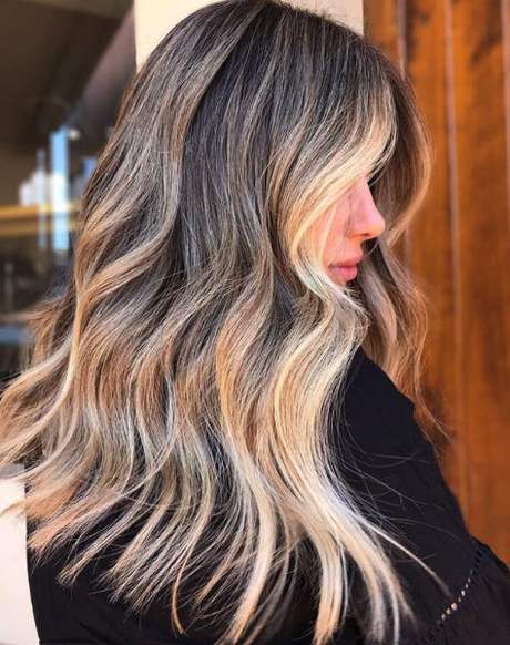 couleur-cheveux-long-2022-90_5 Couleur cheveux long 2022