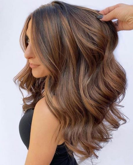 tendance-cheveux-couleur-2022-31_15 Tendance cheveux couleur 2022