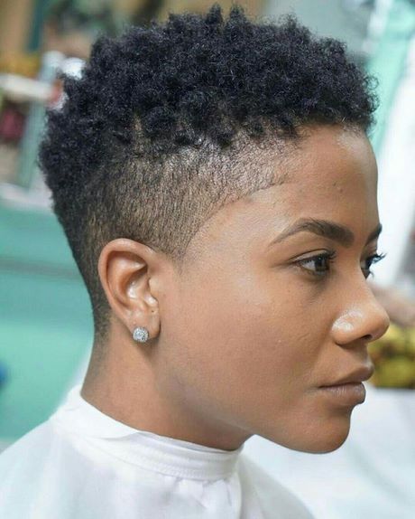 coiffure-afro-court-femme-28_8 Coiffure afro court femme